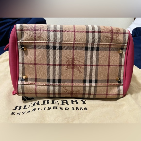 NWT Authentic Burberry Haymarket Small Canter Panel Tote w/Bows - Picture 4 of 16